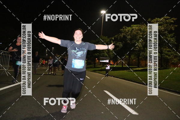 Buy your photos of the eventNight Run 2019 - Pop - Rio de Janeiro on Fotop