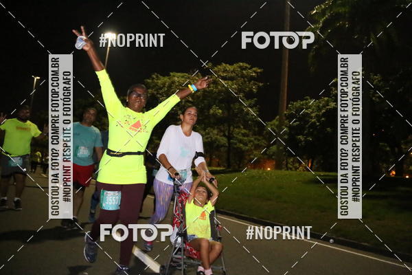Buy your photos of the eventNight Run 2019 - Pop - Rio de Janeiro on Fotop