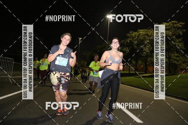Buy your photos of the eventNight Run 2019 - Pop - Rio de Janeiro on Fotop