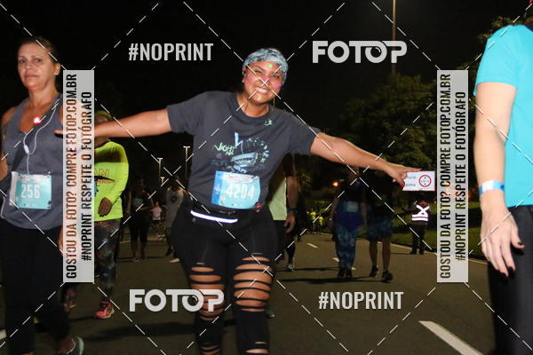 Buy your photos of the eventNight Run 2019 - Pop - Rio de Janeiro on Fotop