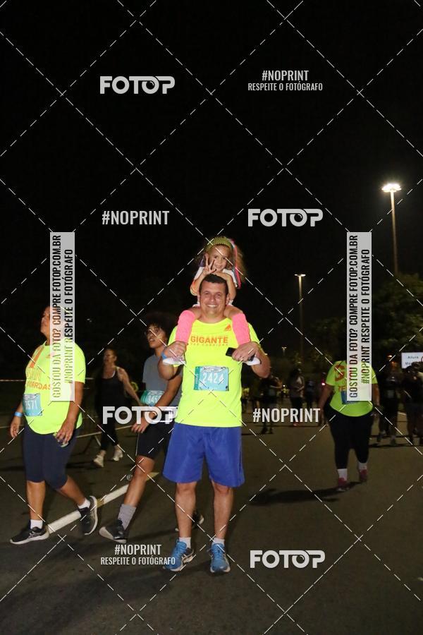 Buy your photos of the eventNight Run 2019 - Pop - Rio de Janeiro on Fotop