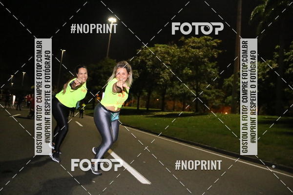 Buy your photos of the eventNight Run 2019 - Pop - Rio de Janeiro on Fotop
