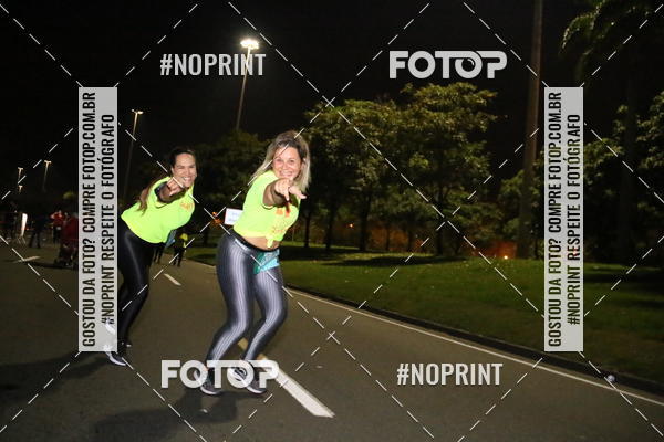 Buy your photos of the eventNight Run 2019 - Pop - Rio de Janeiro on Fotop