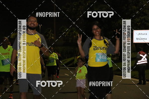 Buy your photos of the eventNight Run 2019 - Pop - Rio de Janeiro on Fotop
