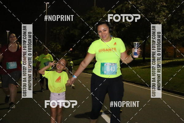 Buy your photos of the eventNight Run 2019 - Pop - Rio de Janeiro on Fotop