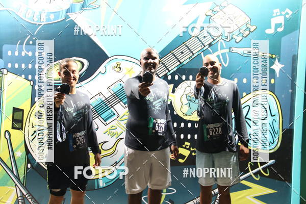 Buy your photos of the eventNight Run 2019 - Pop - Rio de Janeiro on Fotop