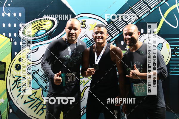 Buy your photos of the eventNight Run 2019 - Pop - Rio de Janeiro on Fotop