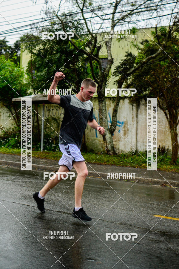 Buy your photos of the eventMEIA MARATONA DE PINHAIS UNINTER 2019 on Fotop