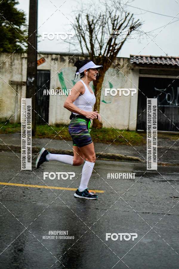 Buy your photos of the eventMEIA MARATONA DE PINHAIS UNINTER 2019 on Fotop