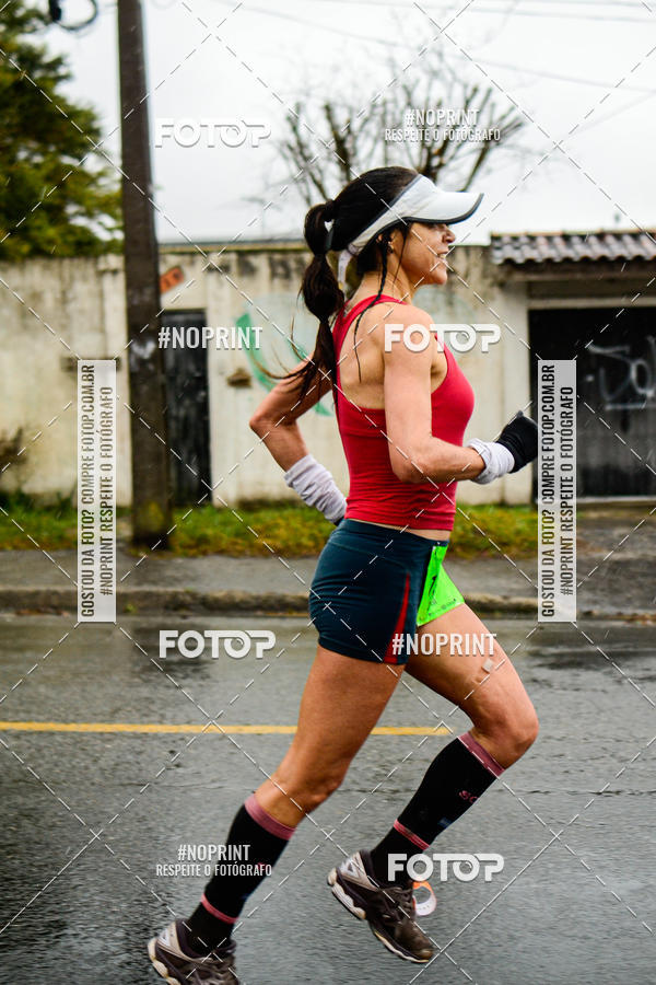 Buy your photos of the eventMEIA MARATONA DE PINHAIS UNINTER 2019 on Fotop