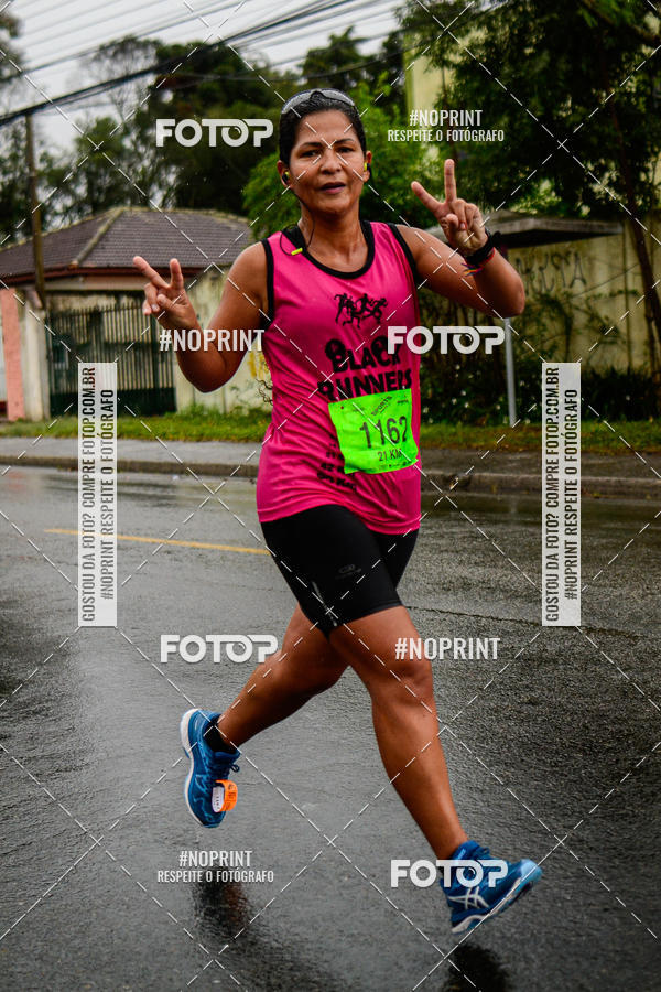 Buy your photos of the eventMEIA MARATONA DE PINHAIS UNINTER 2019 on Fotop