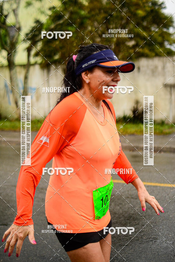 Buy your photos of the eventMEIA MARATONA DE PINHAIS UNINTER 2019 on Fotop