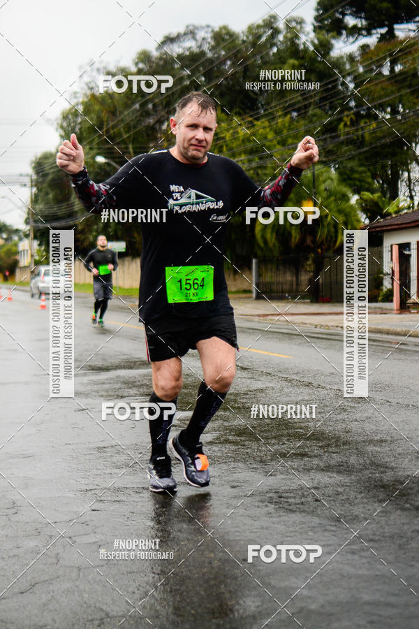 Buy your photos of the eventMEIA MARATONA DE PINHAIS UNINTER 2019 on Fotop