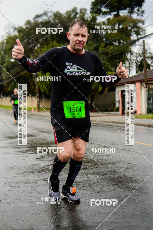 Buy your photos of the eventMEIA MARATONA DE PINHAIS UNINTER 2019 on Fotop