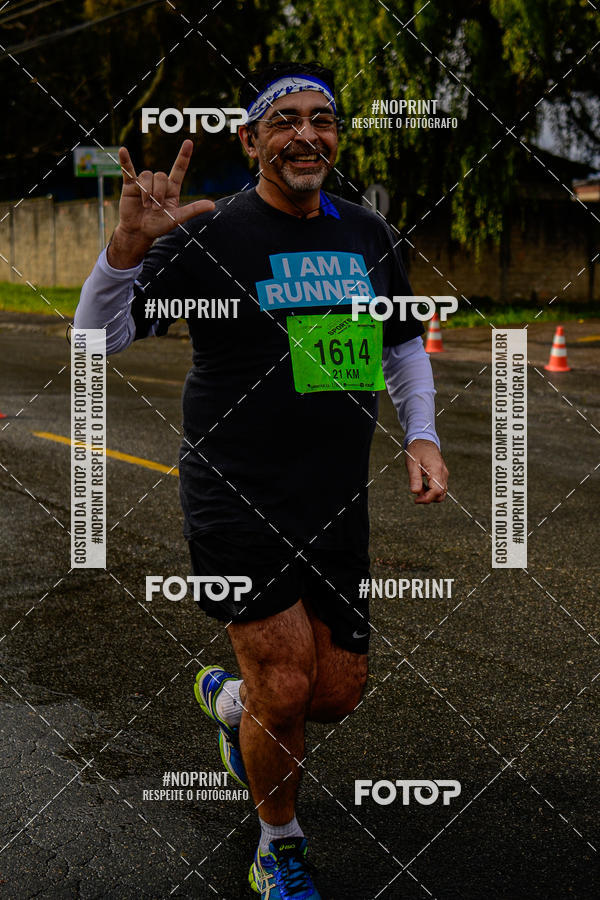 Buy your photos of the eventMEIA MARATONA DE PINHAIS UNINTER 2019 on Fotop