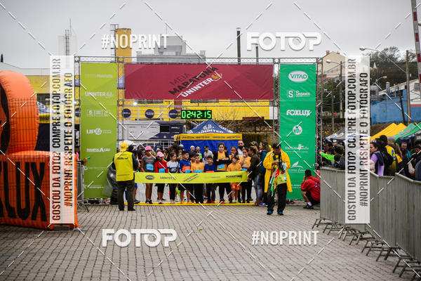 Buy your photos of the eventMEIA MARATONA DE PINHAIS UNINTER 2019 on Fotop