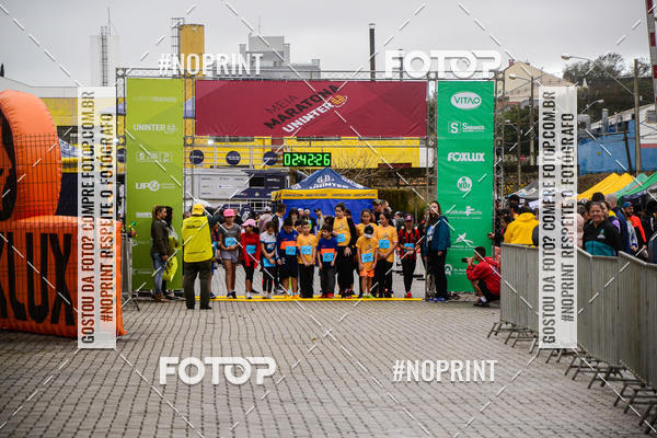 Buy your photos of the eventMEIA MARATONA DE PINHAIS UNINTER 2019 on Fotop