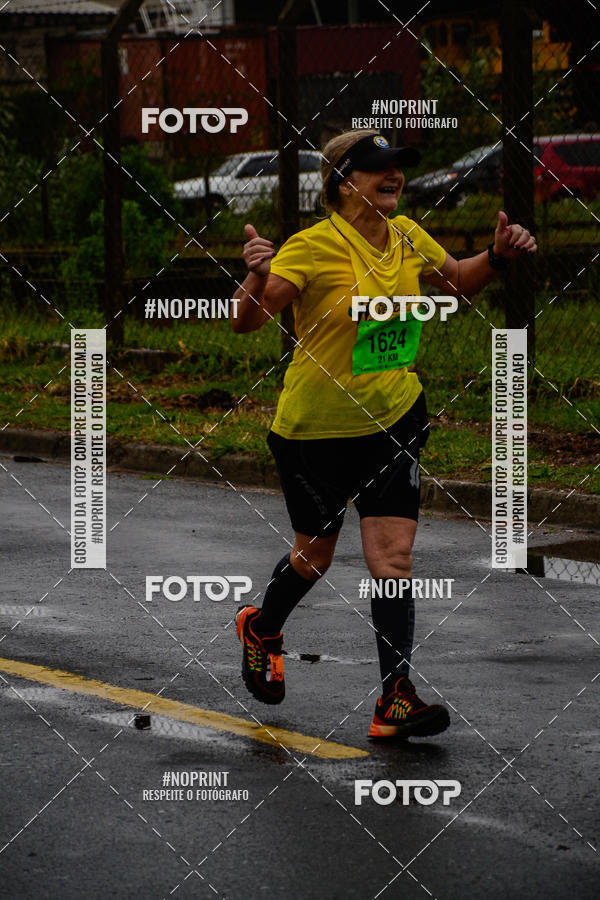 Buy your photos of the eventMEIA MARATONA DE PINHAIS UNINTER 2019 on Fotop
