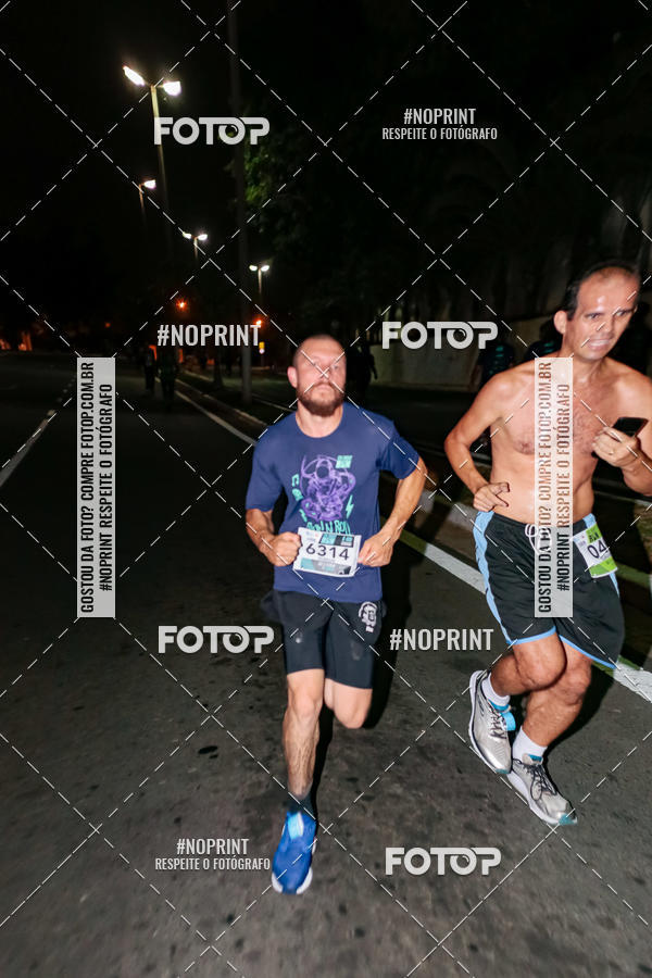 Buy your photos of the eventItu Night Run on Fotop