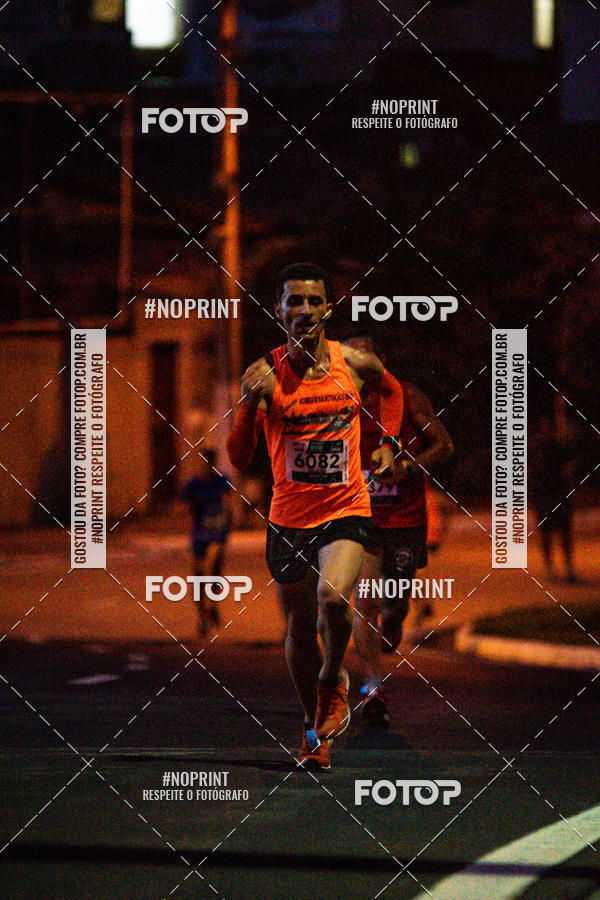 Buy your photos of the eventItu Night Run on Fotop