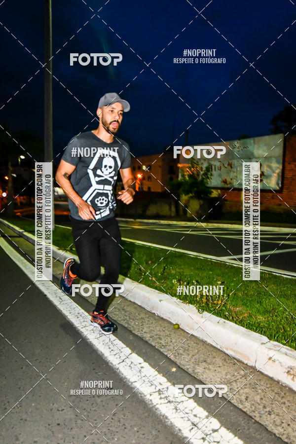 Buy your photos of the eventItu Night Run on Fotop