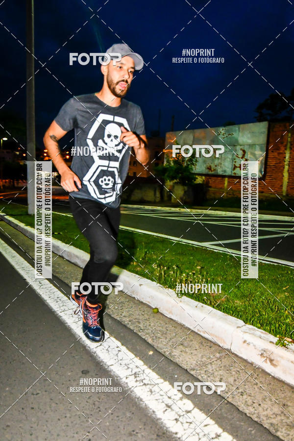 Buy your photos of the eventItu Night Run on Fotop