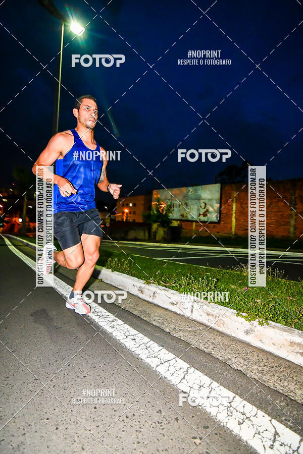 Buy your photos of the eventItu Night Run on Fotop