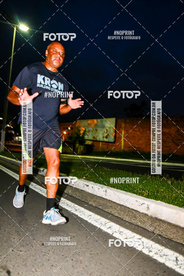 Buy your photos of the eventItu Night Run on Fotop