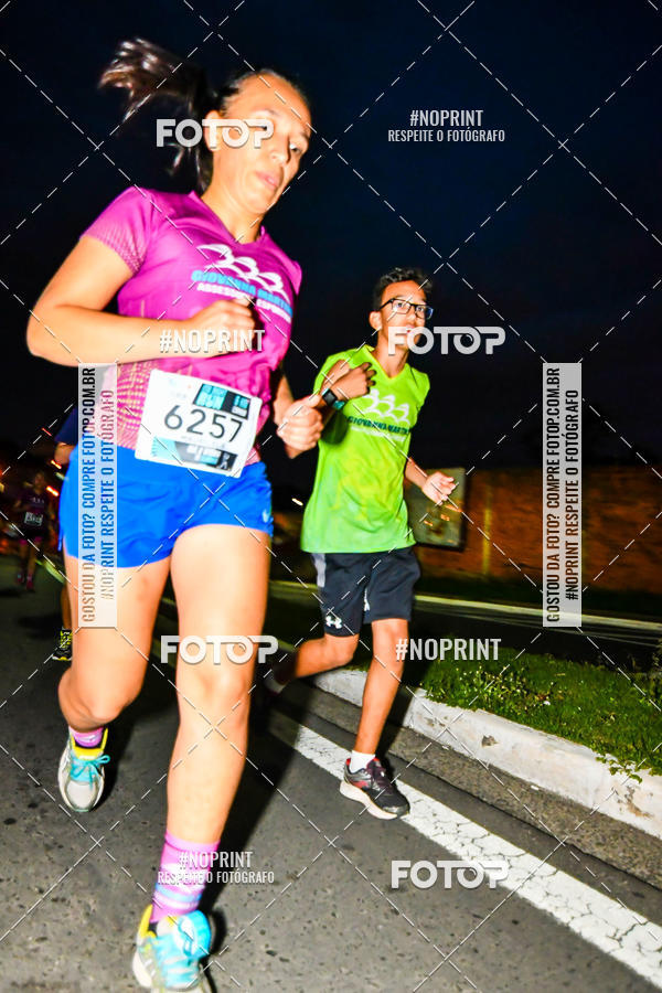 Buy your photos of the eventItu Night Run on Fotop
