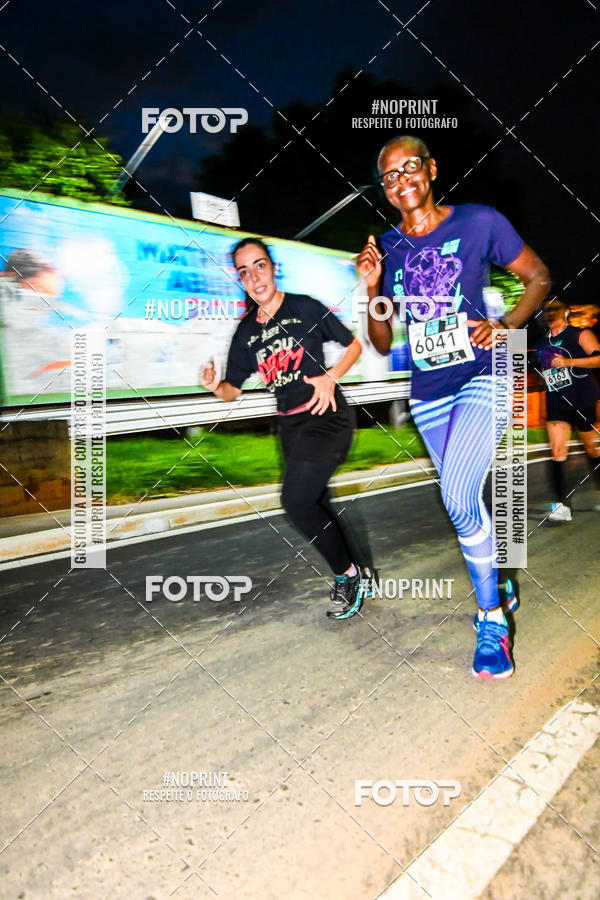 Buy your photos of the eventItu Night Run on Fotop