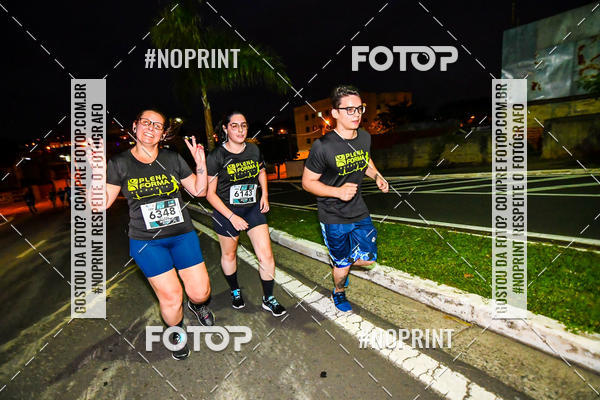 Buy your photos of the eventItu Night Run on Fotop
