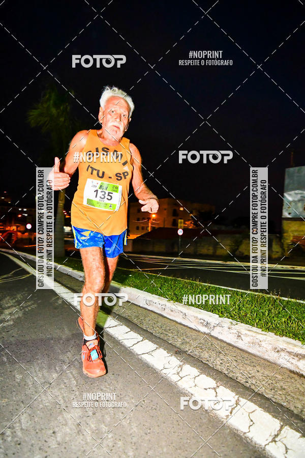 Buy your photos of the eventItu Night Run on Fotop