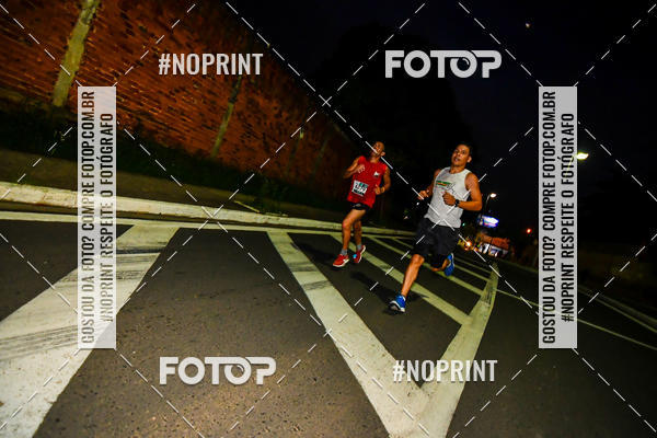 Buy your photos of the eventItu Night Run on Fotop