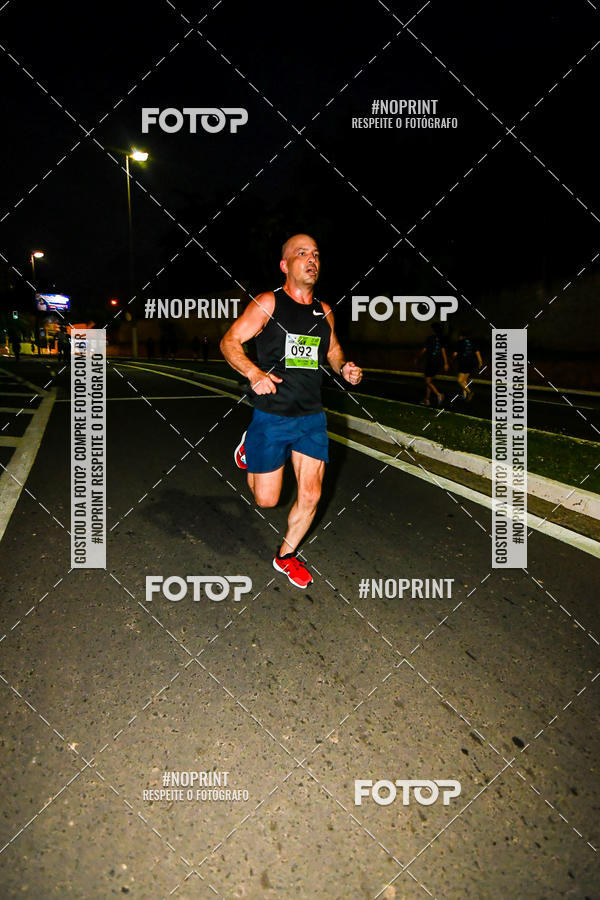 Buy your photos of the eventItu Night Run on Fotop