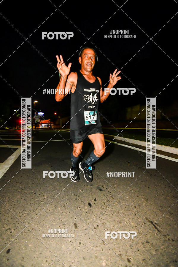 Buy your photos of the eventItu Night Run on Fotop