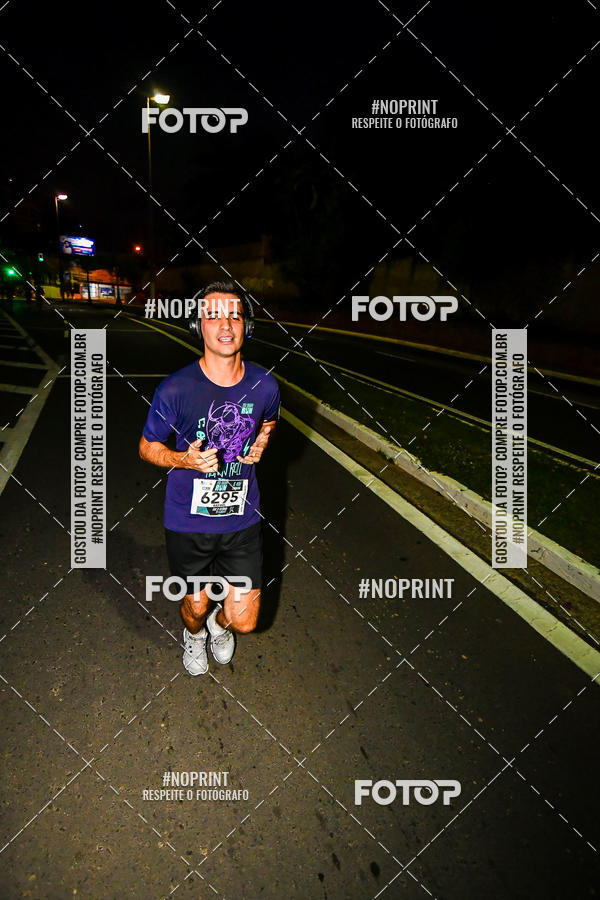 Buy your photos of the eventItu Night Run on Fotop