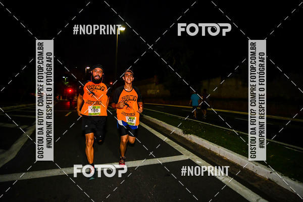 Buy your photos of the eventItu Night Run on Fotop