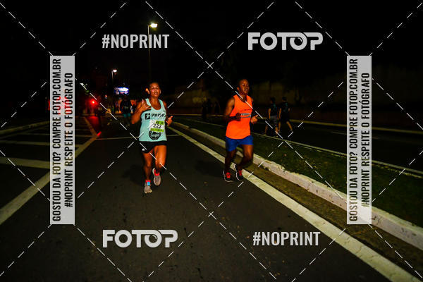 Buy your photos of the eventItu Night Run on Fotop