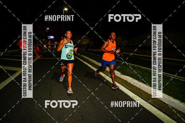 Buy your photos of the eventItu Night Run on Fotop