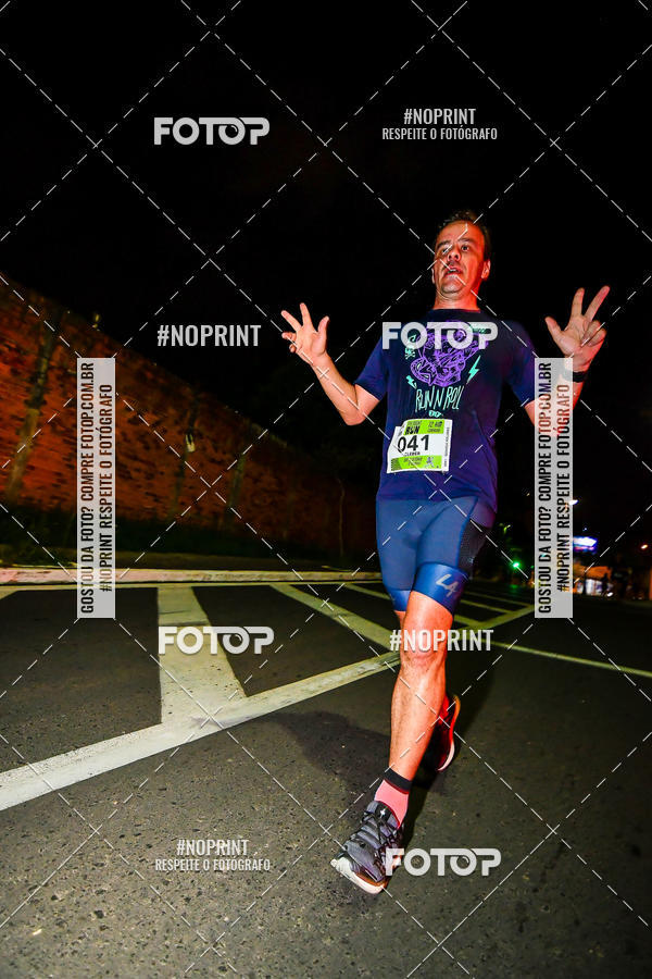 Buy your photos of the eventItu Night Run on Fotop