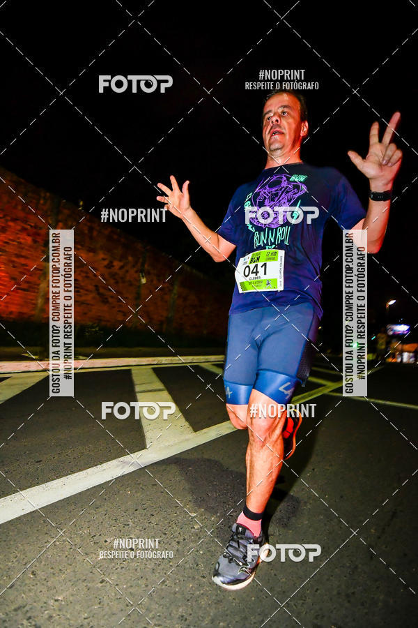 Buy your photos of the eventItu Night Run on Fotop