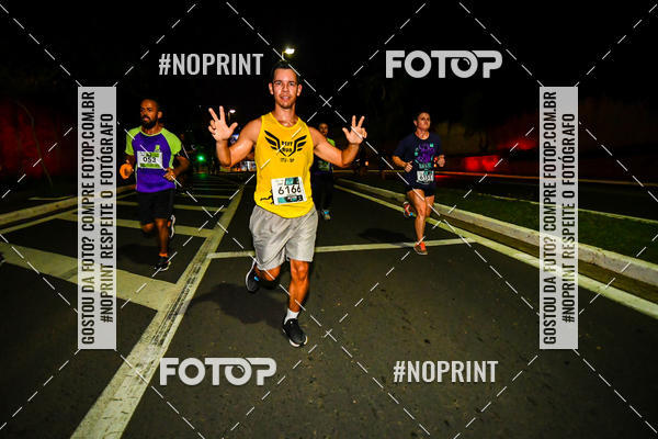 Buy your photos of the eventItu Night Run on Fotop