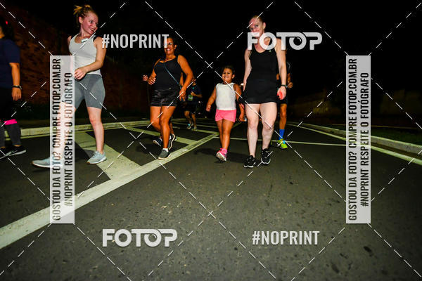 Buy your photos of the eventItu Night Run on Fotop