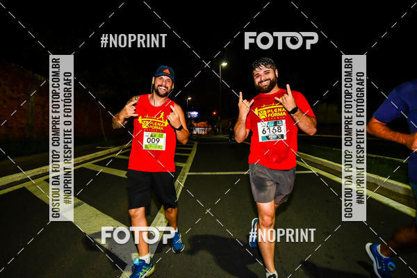 Buy your photos of the eventItu Night Run on Fotop