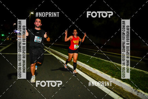 Buy your photos of the eventItu Night Run on Fotop