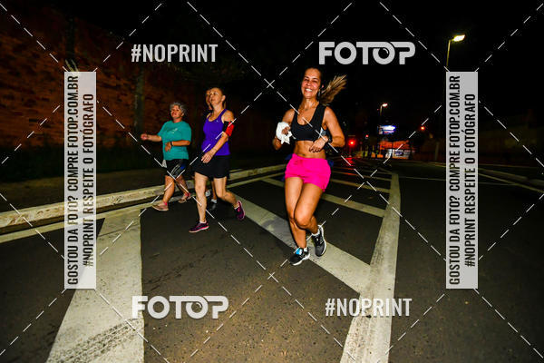 Buy your photos of the eventItu Night Run on Fotop