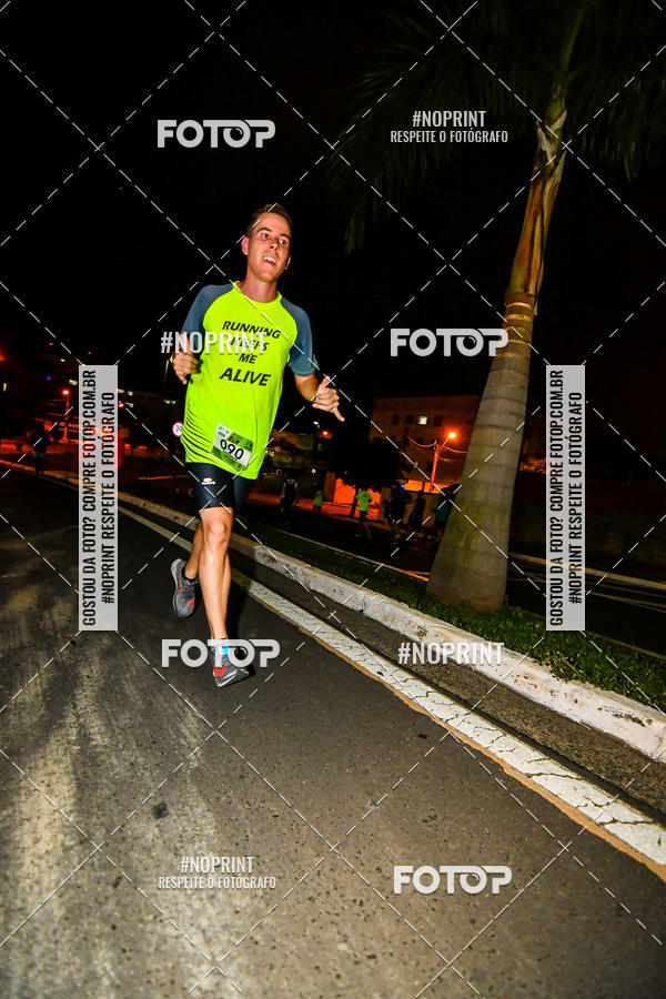 Buy your photos of the eventItu Night Run on Fotop