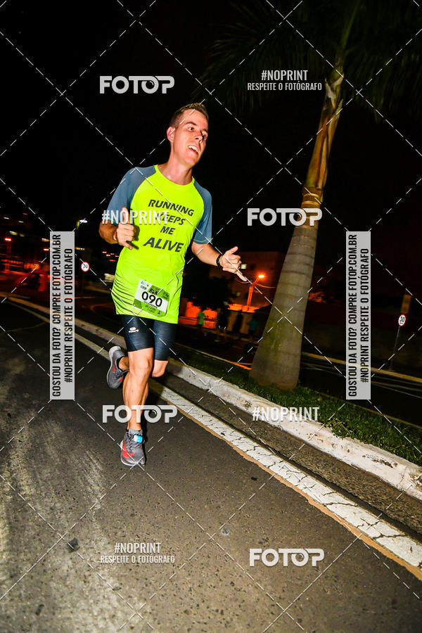 Buy your photos of the eventItu Night Run on Fotop