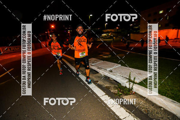 Buy your photos of the eventItu Night Run on Fotop