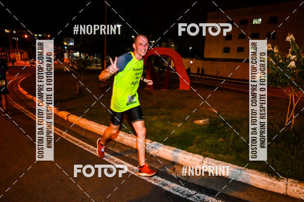 Buy your photos of the eventItu Night Run on Fotop